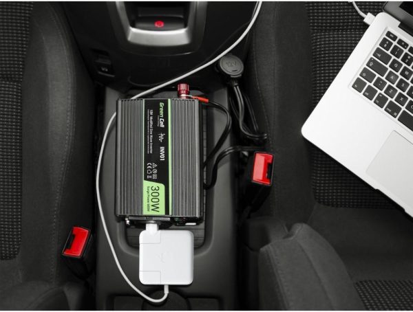 Инвертор GREEN CELL 12V/150W  3