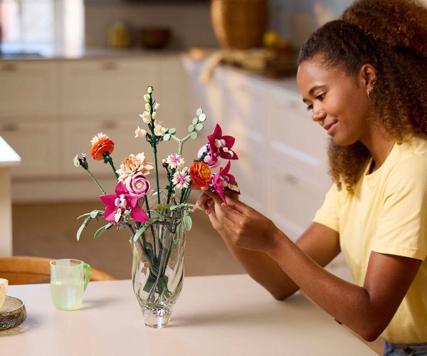 LEGO  Botanicals - Beautiful Pink Flower Bouquet , 10342 6