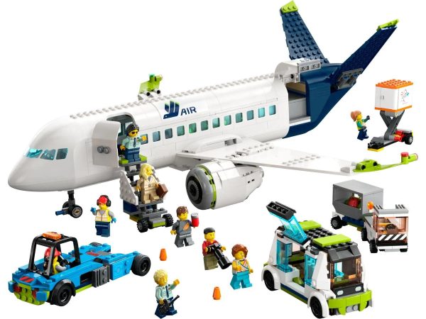 LEGO City - Passenger Airplane - 60367 3
