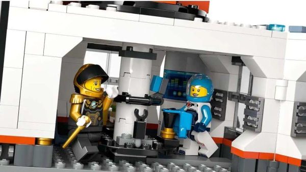 LEGO City - Space Base and Rocket Launchpad - 60434 5