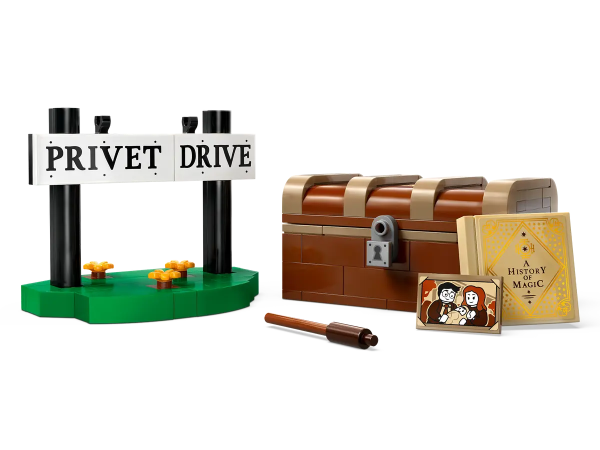 LEGO Harry Potter - Hedwig at 4 Privet Drive - 76425 3