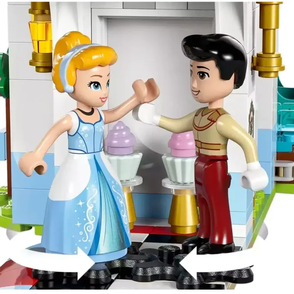 LEGO Princess Cinderella's castle and horse-drawn carriage- 43275 4