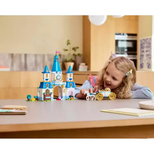 LEGO Princess Cinderella's castle and horse-drawn carriage- 43275 5