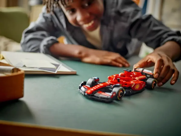 LEGO Speed Champions -Ferrari Sf-24 F1® Race Car 77242 6