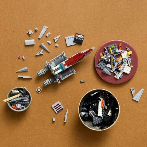 LEGO  Star Wars - Acclamator Class Assault Ship, 75404 3