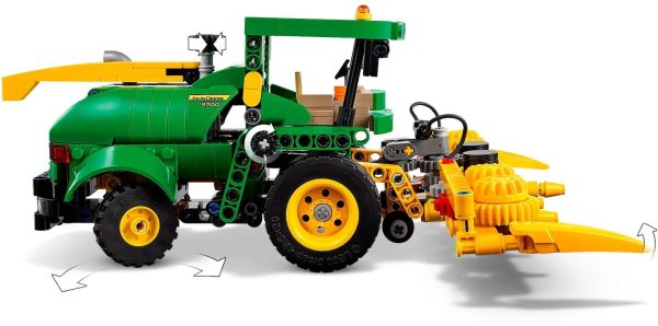 LEGO Technic - John Deere 9700 Forage Harvester - 42168 4