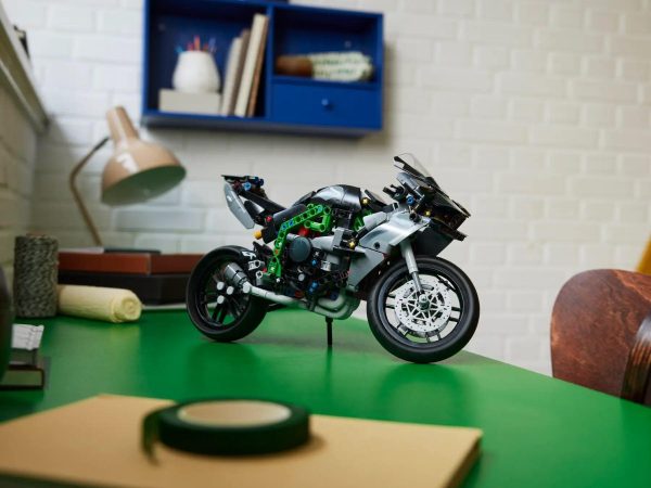 LEGO Technic - Kawasaki Ninja H2R - 42170 6