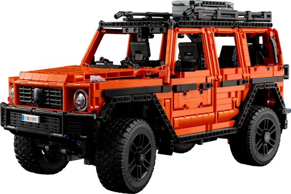 LEGO Technic - Mercedes Benz G500 Professional Line, 42177 2