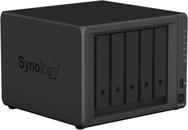 Мрежов сторидж Synology DS1522+, За 5 диска, До 108TB, RAM 8GB, 4xГигабит, USB 3.2 Gen 1 1