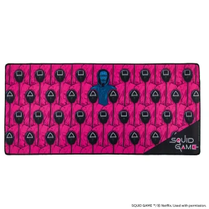 Пад за мишка Netflix Squid Game - Front Man And Guards Desk Mat 1