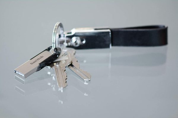 USB памет SanDisk Ultra Flair, USB 3.0, 512GB 3