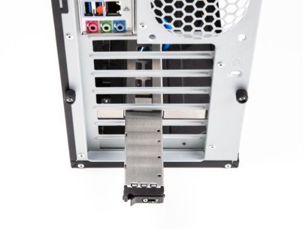 Вътрешна тава Delock, PCI Express Card за 1 x M.2 NVMe SSD - Low Profile Form Factor 7