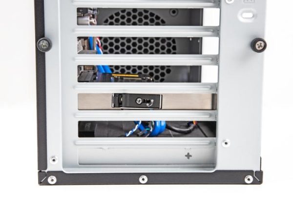 Вътрешна тава Delock, PCI Express Card за 1 x M.2 NVMe SSD - Low Profile Form Factor 9