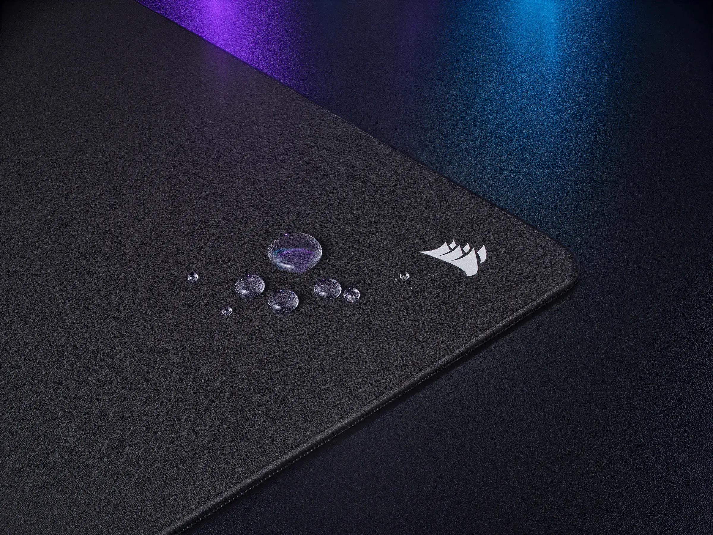 Геймърски пад за мишка Corsair MM500 v2 Hybrid Cloth Extended , 930mm x 300mm 3