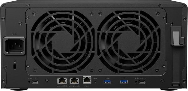 Мрежов сторидж Synology DS1825+, за 8 диска, AMD Ryzen V1500B, 8 GB DDR4 2